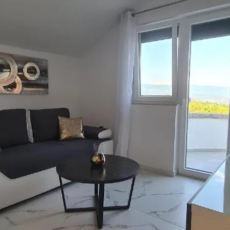 Apartament Rajna Čižići