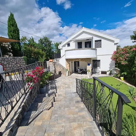 Rajna Apartmán *