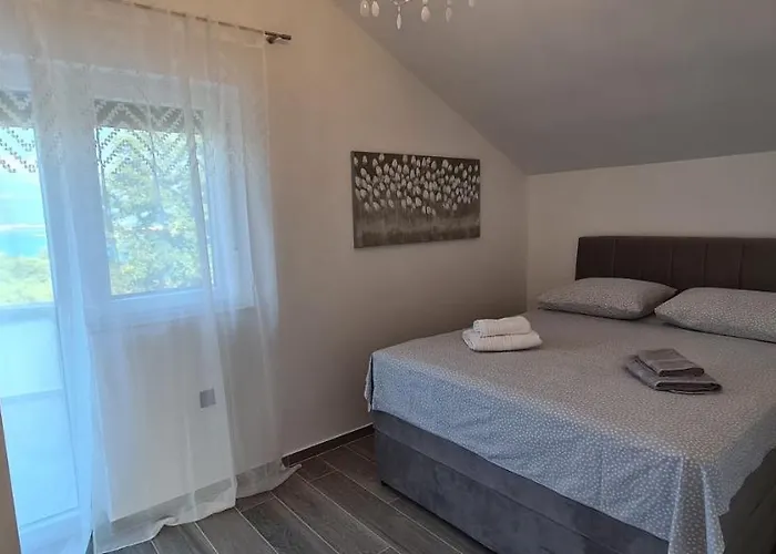 Rajna Apartman *