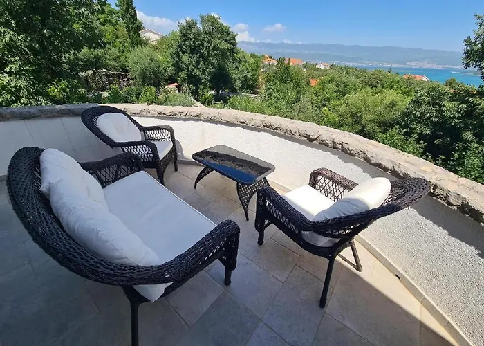 Rajna Apartman Čižići