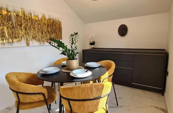 Rajna Apartman