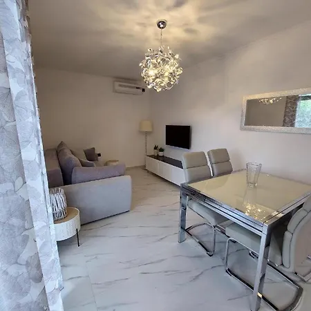 Apartment Rajna