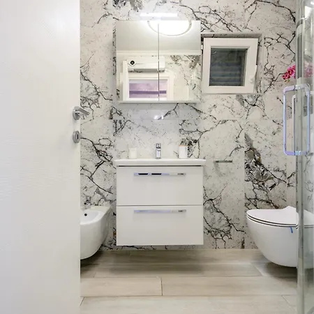 Rajna Apartman Čižići